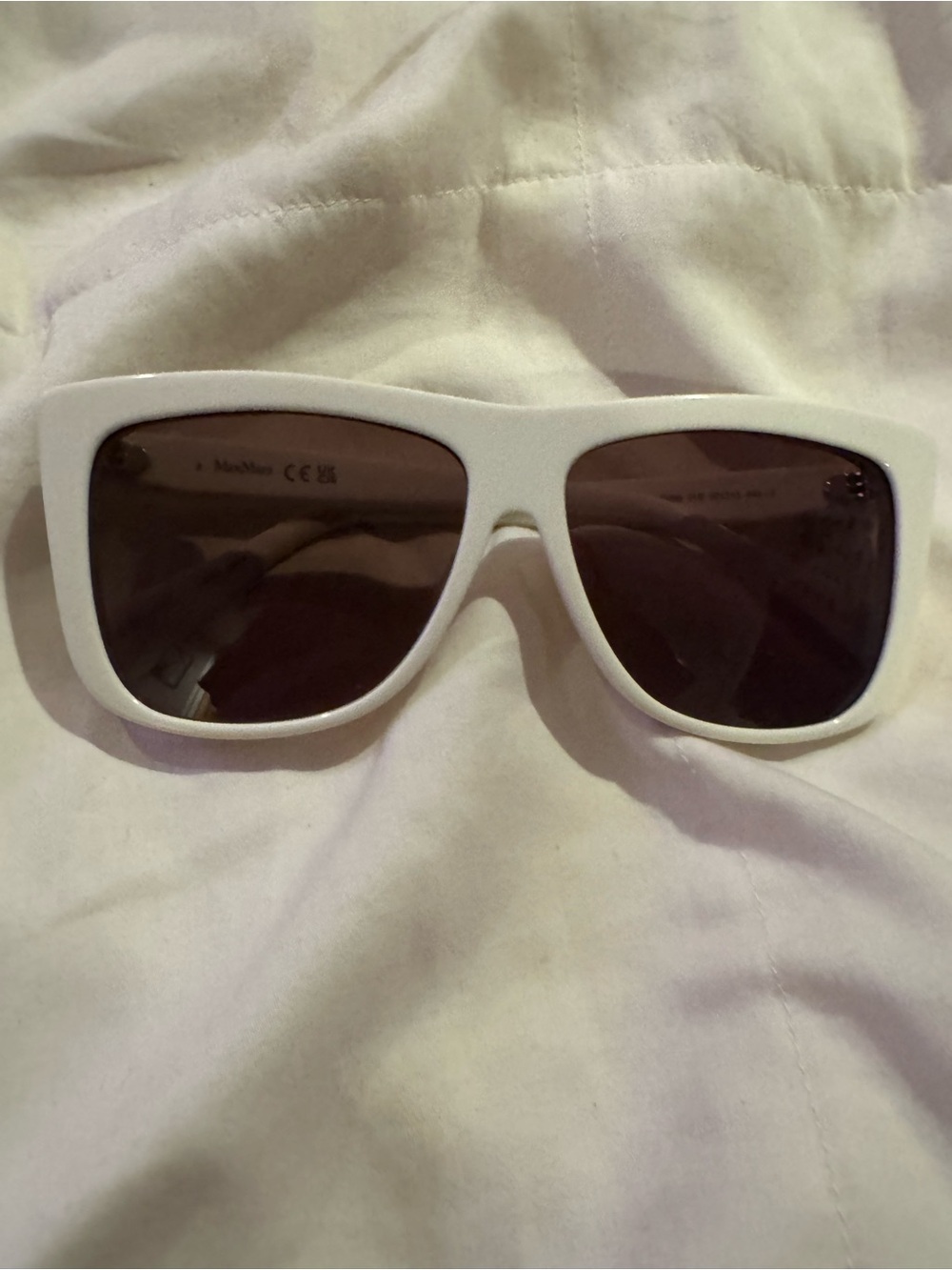 MaxMara Cream Rectangular Sunglass Frame with Dark Lenses